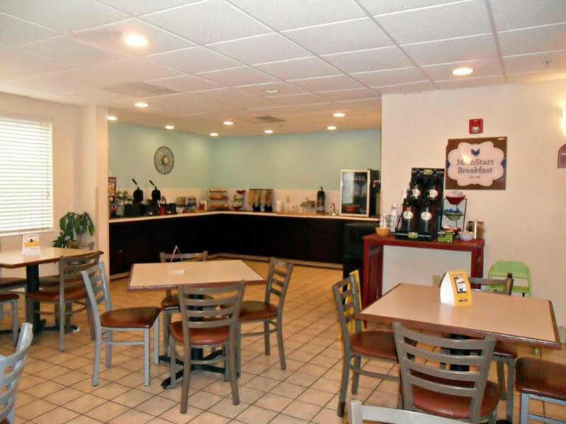 夏洛特阿罗伍德梅斯特套房酒店 外观 照片